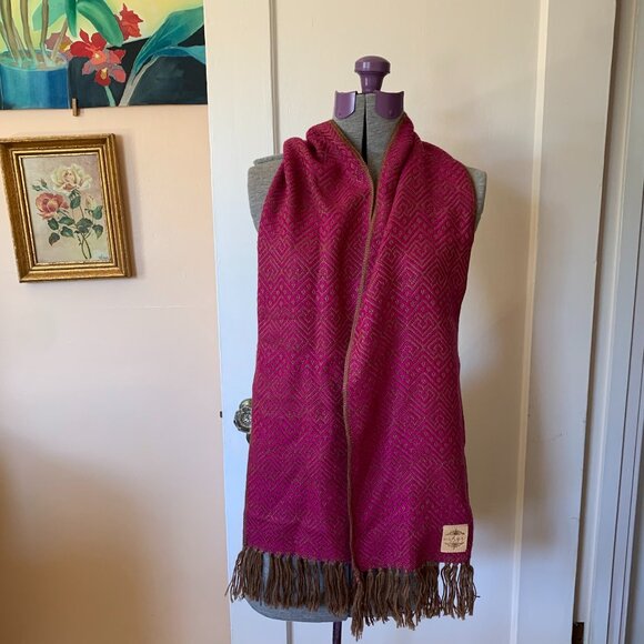 Alpaca Blend Woven Scarf Magenta Pink Brown Geometric Diamond Weave Fringe Peru - Picture 2 of 8